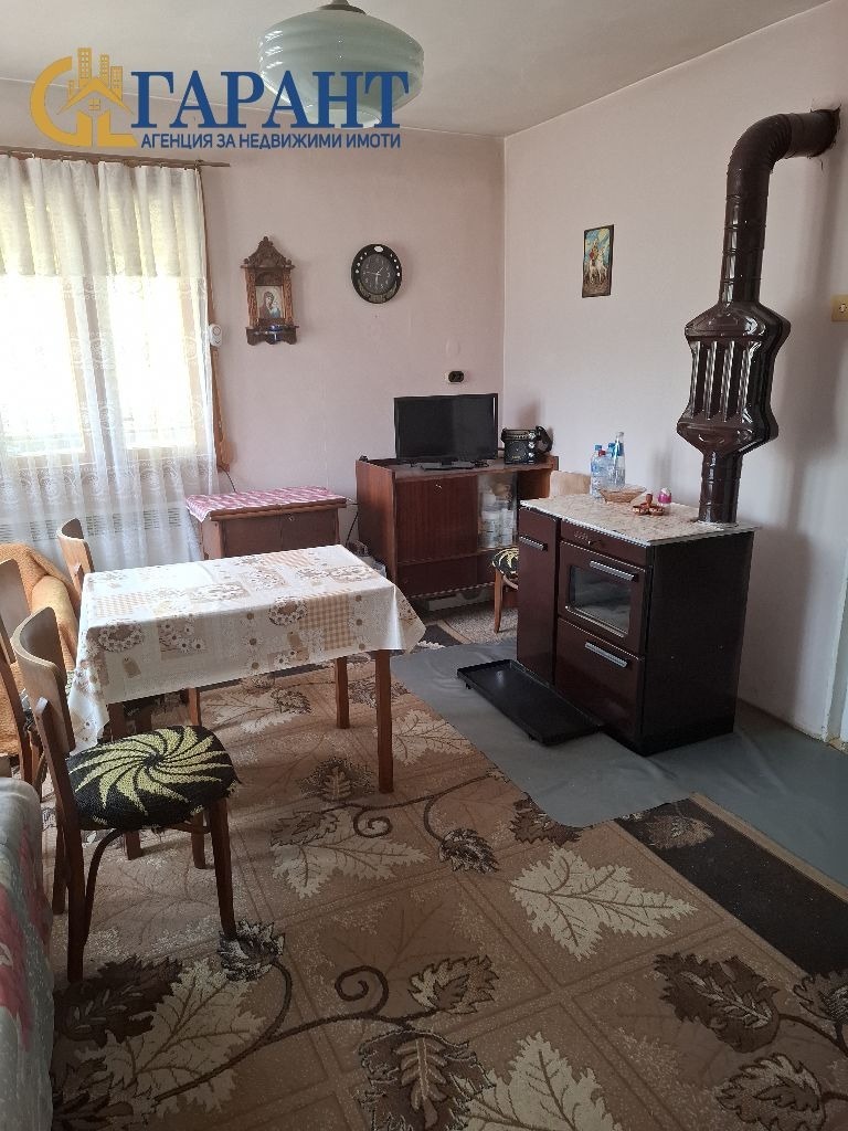 Продава КЪЩА, с. Кондофрей, област Перник, снимка 15 - Къщи - 53280527