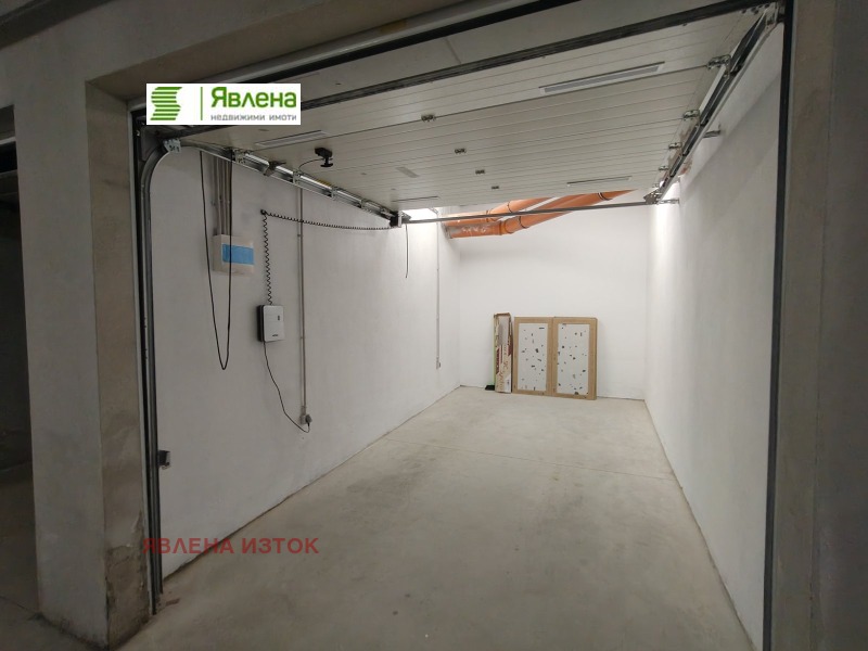 Продава ГАРАЖ, ПАРКОМЯСТО, гр. София, Зона Б-5, снимка 2 - Гаражи и паркоместа - 52317874