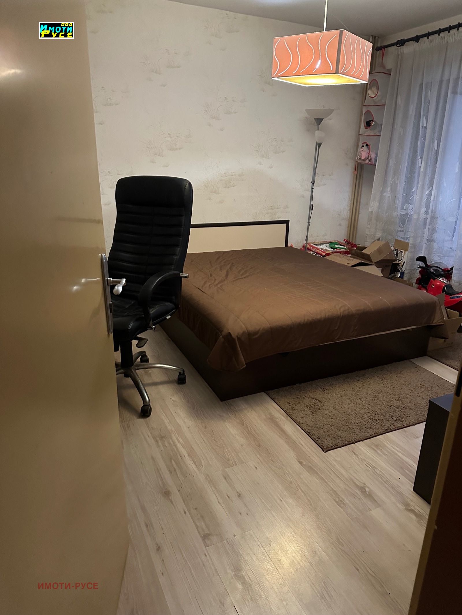 Продава 4-СТАЕН, гр. Русе, Възраждане, снимка 2 - Апартаменти - 53951054