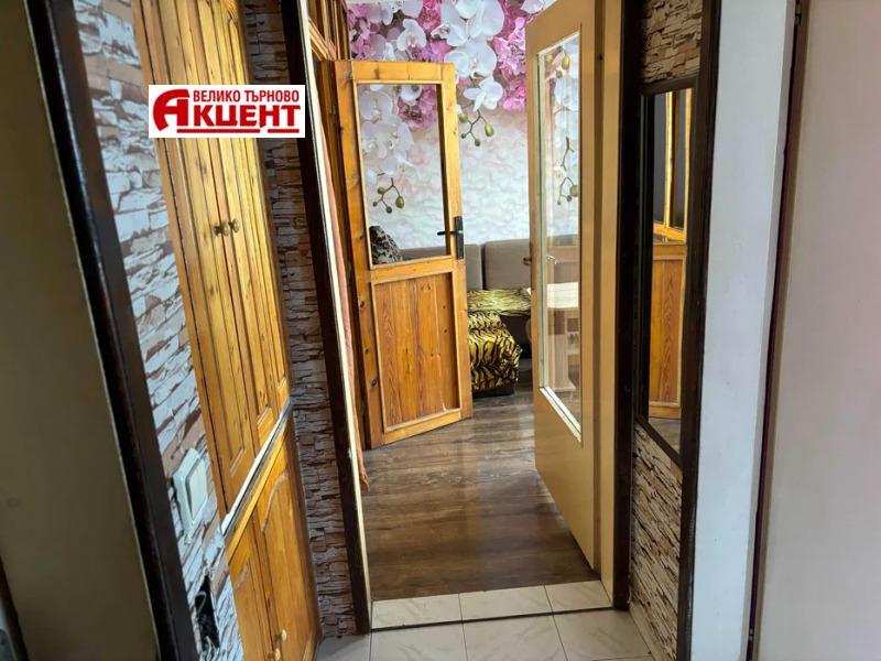 Myytävänä  1 makuuhuone Veliko Tarnovo , Kolju Fitšeto , 48 neliömetriä | 80887951 - kuva [6]