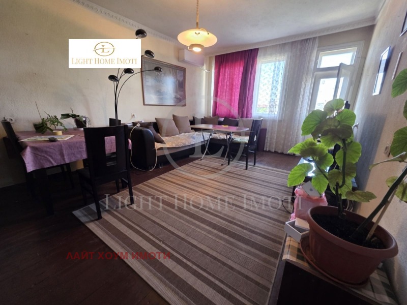 À venda  1 quarto Plovdiv , Hristo Smirnenski , 81 m² | 88546177 - imagem [7]