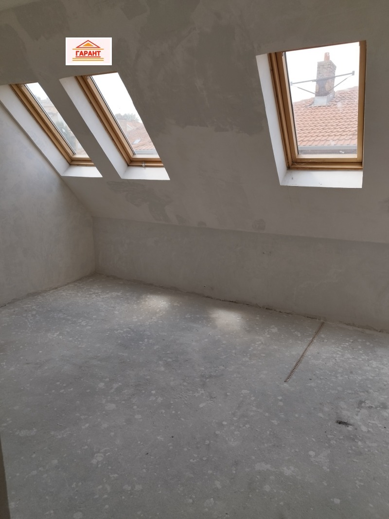 Продава  3-стаен град Плевен , Идеален център , 100 кв.м | 62740902 - изображение [7]