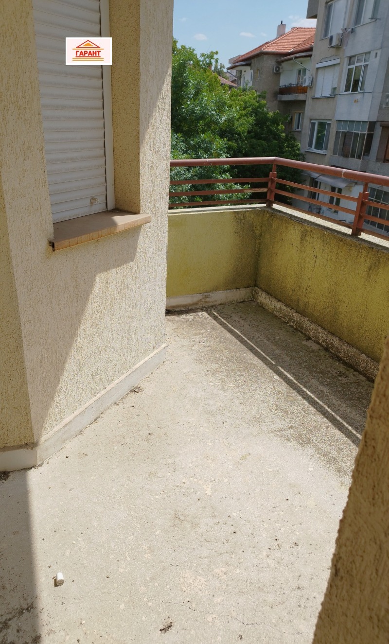 Продава  3-стаен град Плевен , Идеален център , 100 кв.м | 62740902 - изображение [8]