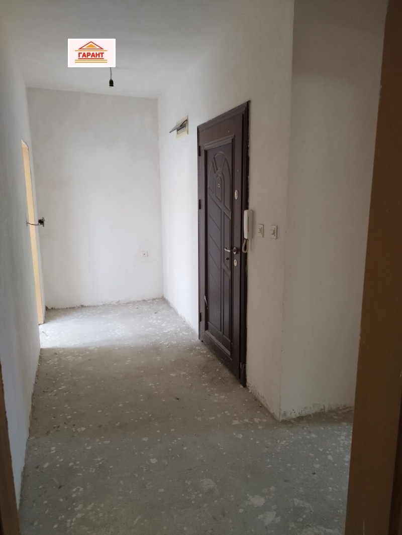 Продава  3-стаен град Плевен , Идеален център , 100 кв.м | 62740902