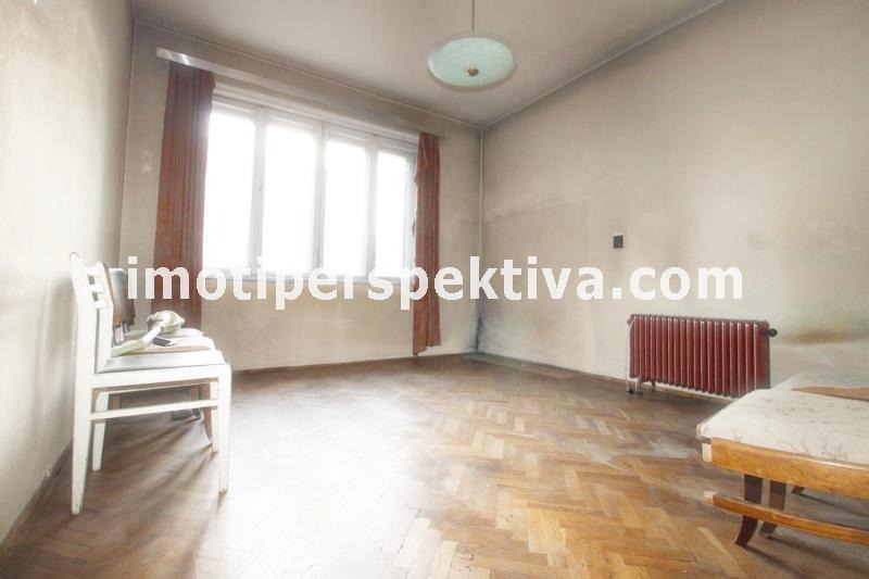 Продава  3-стаен, град Пловдив, Център •  168 299 € • ID 62740249 — holmes.bg - [1] 