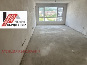 1 slaapkamer Vazrozjdentsi, Kardzjali