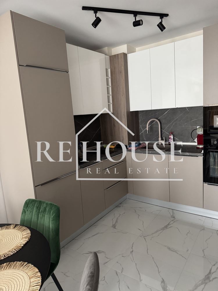Na prodej  1 ložnice Varna , k.k. Sv.Sv. Konstantin i Elena , 68 m2 | 46232394 - obraz [2]