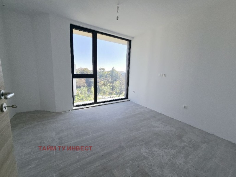 Продава  4-стаен град Варна , к.к. Св.Св. Константин и Елена , 141 кв.м | 96988103 - изображение [6]
