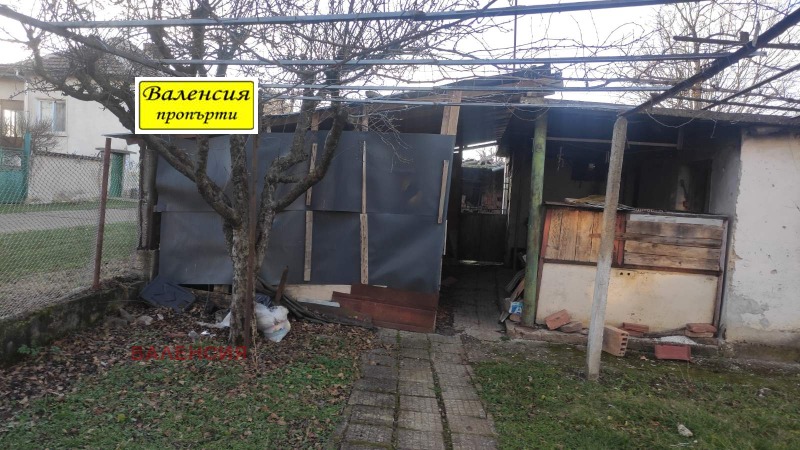 Продава  Къща област Враца , с. Големо Бабино , 120 кв.м | 66710975 - изображение [6]