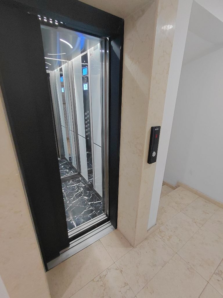 Продава 3-СТАЕН, гр. София, Център, снимка 14 - Апартаменти - 54865639
