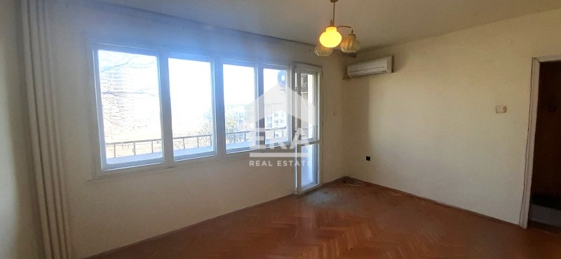 Продава 4-СТАЕН, гр. Варна, Чайка, снимка 2 - Апартаменти - 56089054