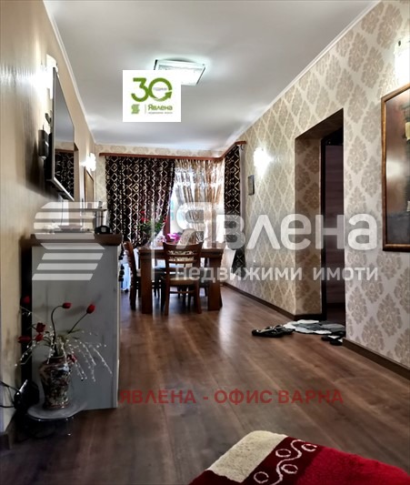 Продава МНОГОСТАЕН, гр. Варна, Център, снимка 1 - Aпартаменти - 48372373