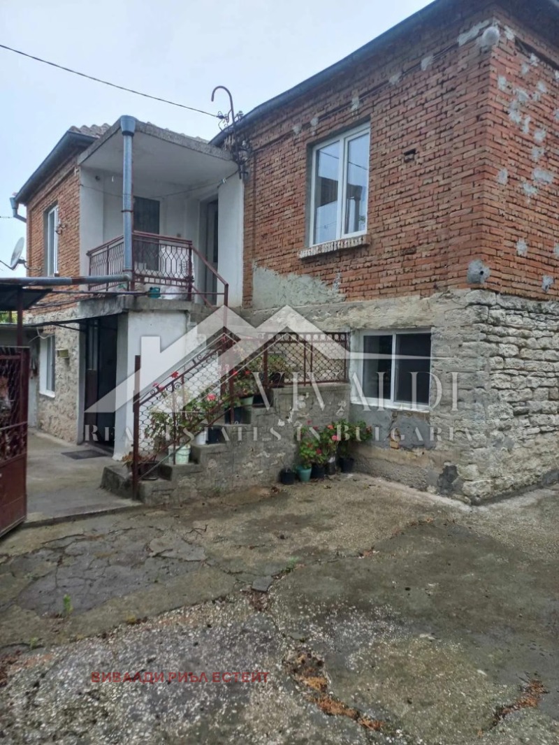 Продава КЪЩА, с. Здравец, област Варна