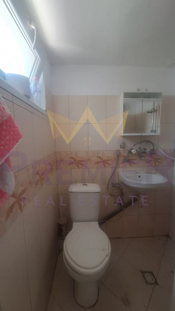 Продава КЪЩА, гр. Дългопол, област Варна, снимка 7 - Къщи - 55044812