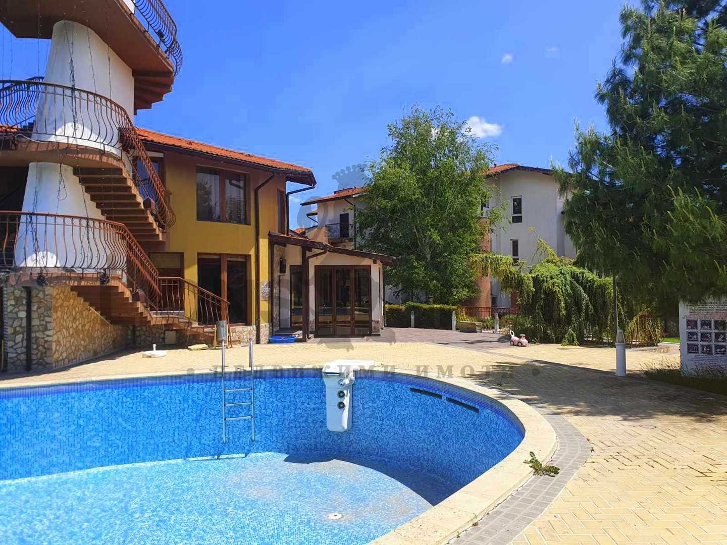 Продава ЗАВЕДЕНИЕ, с. Рогачево, област Добрич, снимка 3 - Заведения - 53710389