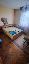 Продава 2-СТАЕН, град Плевен, Идеален център • 85000 € / 166245.55 лв. • 89932351 6