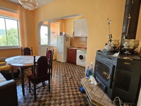 Продается 3 спальни