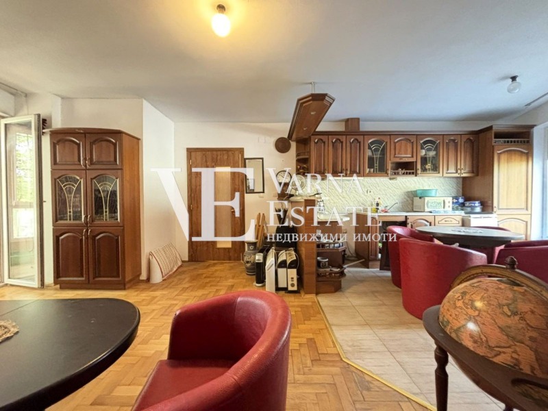 Till salu  1 sovrum Varna , Cveten kvartal , 65 kvm | 83714210 - bild [8]