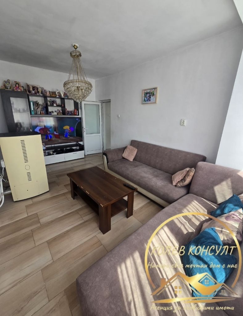 Продава ЕТАЖ ОТ КЪЩА, гр. Димитровград, област Хасково