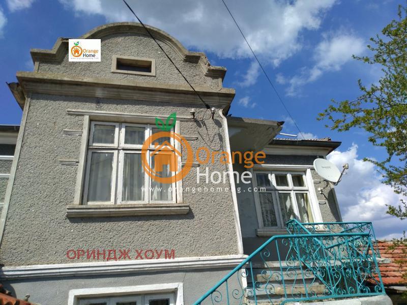 Продава КЪЩА, гр. Девня, област Варна, снимка 2 - Къщи - 47252090