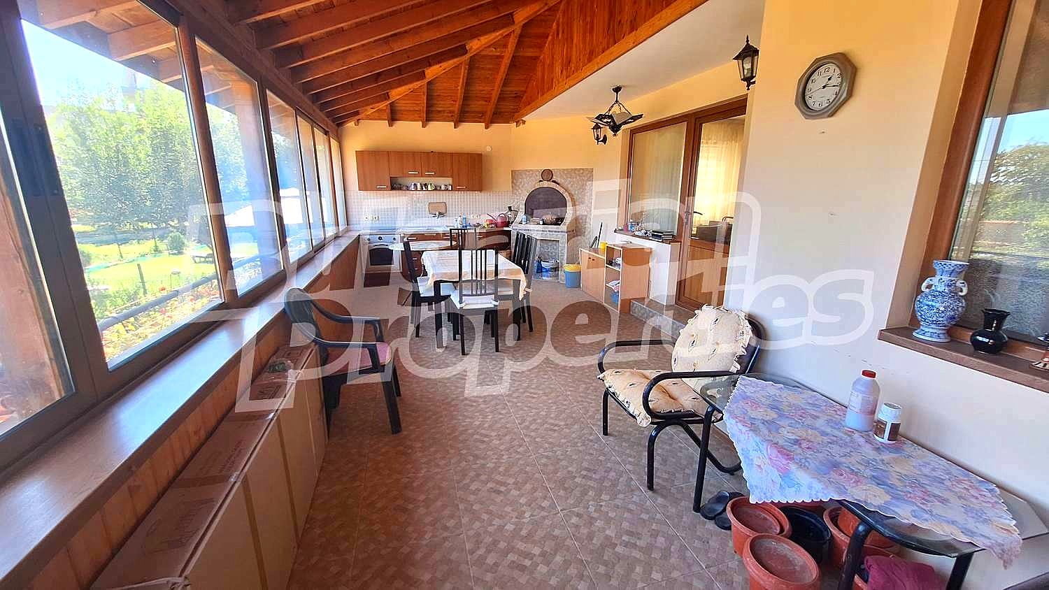 Продава КЪЩА, гр. Варна, м-т Горна Трака, снимка 2 - Къщи - 51693044