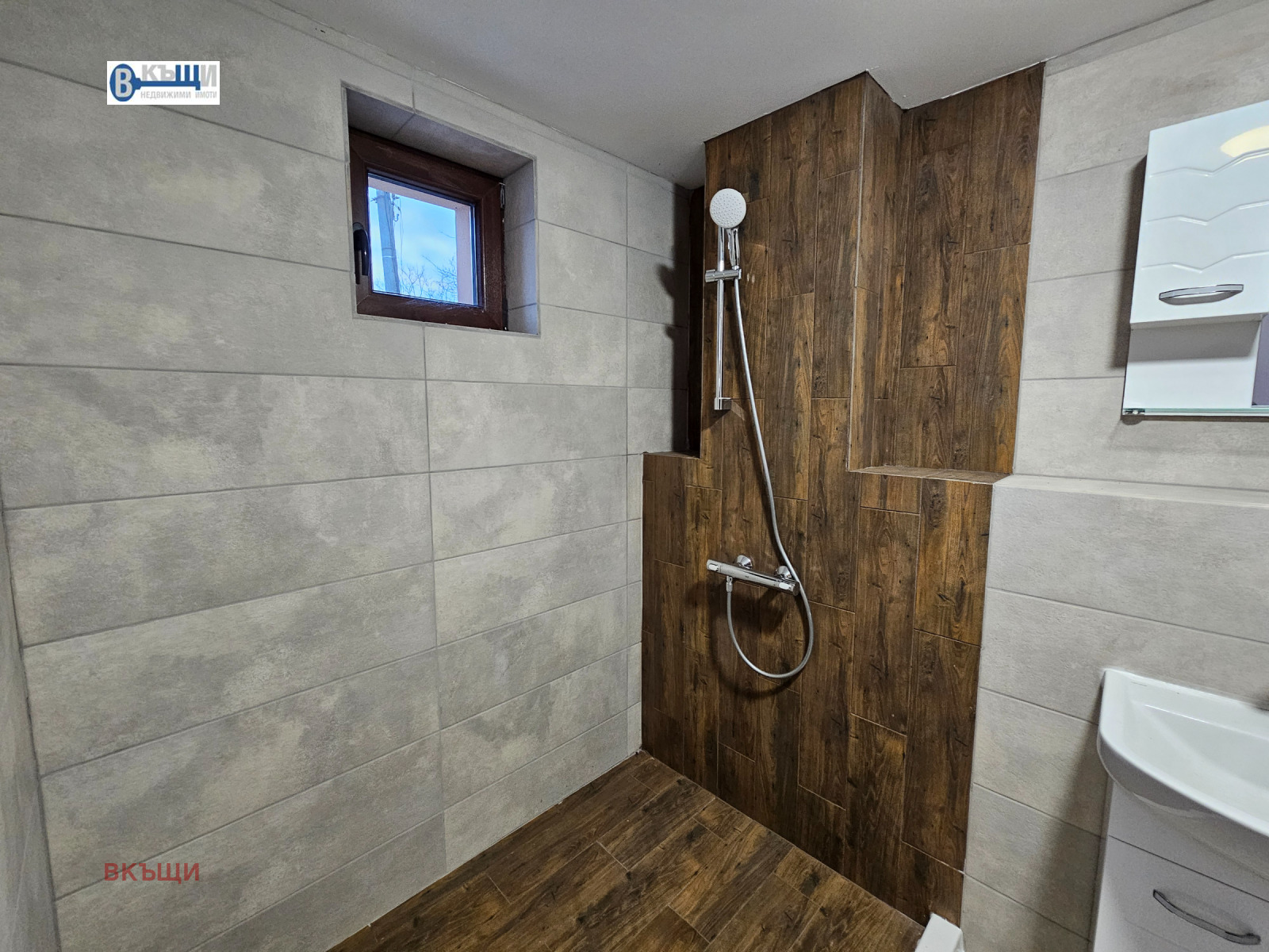 Продава КЪЩА, с. Ново село, област Велико Търново, снимка 11 - Къщи - 54123623