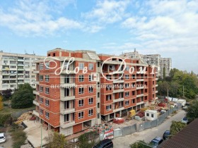 1 quarto Slatina, Sofia