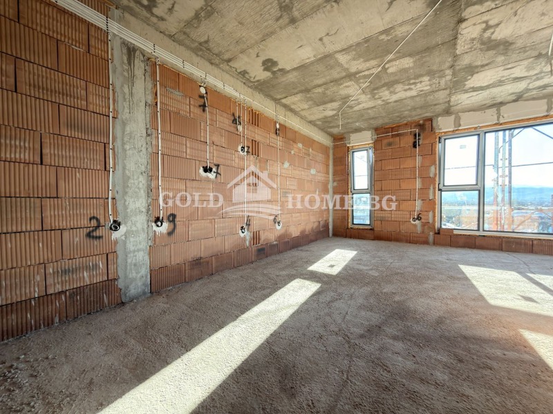 Продава 2-СТАЕН, гр. Пловдив, Остромила, снимка 2 - Апартаменти - 52546540