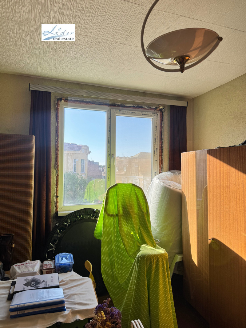 De vânzare  3 dormitoare Sofia , Țentâr , 117 mp | 32421267 - imagine [16]