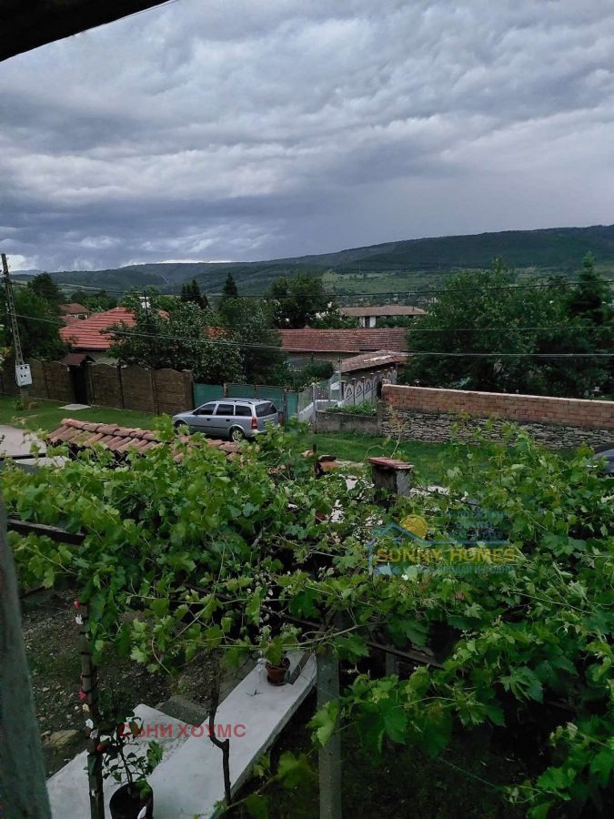 Продава КЪЩА, с. Леденик, област Велико Търново, снимка 12 - Къщи - 52649225