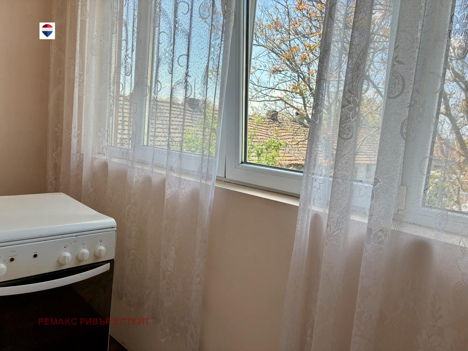 Продава 1-СТАЕН, гр. Русе, Тракцията, снимка 3 - Апартаменти - 54411202