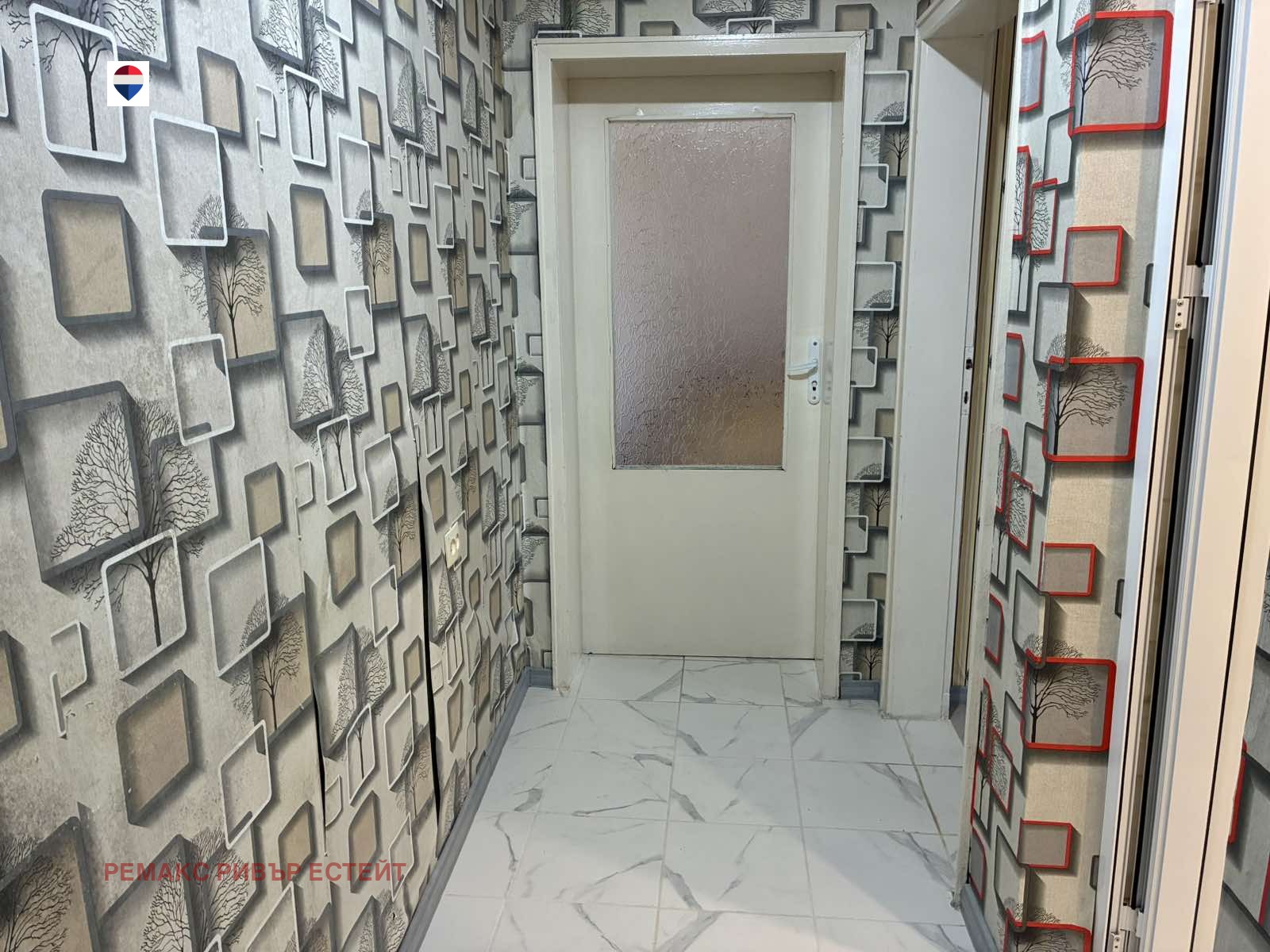Продава 1-СТАЕН, гр. Русе, Тракцията, снимка 9 - Апартаменти - 54411202