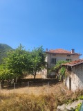 Продава ВИЛА, с. Средногорци, област Смолян, снимка 1