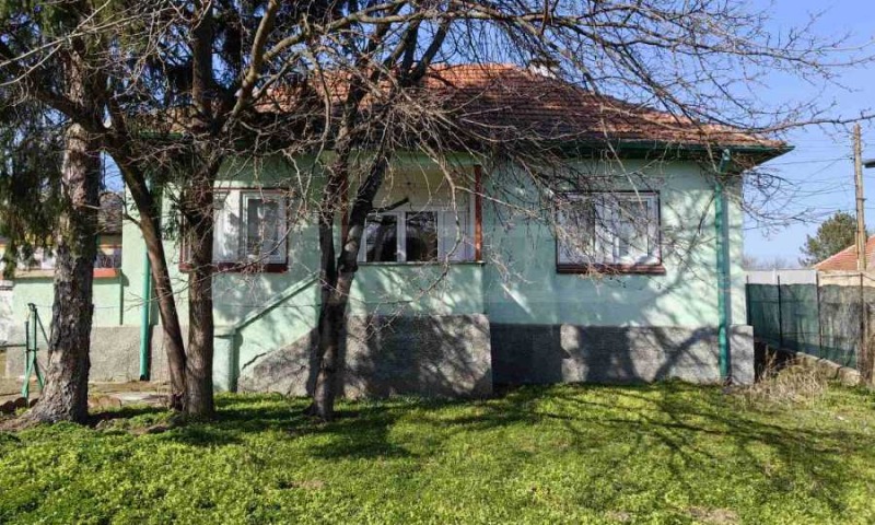 Продава КЪЩА в област Видин, с. Ново село - 94 кв.м / 45 000 € » 88 012.35 лв., СУПРИММО ОФИСИ В СТРАНАТА