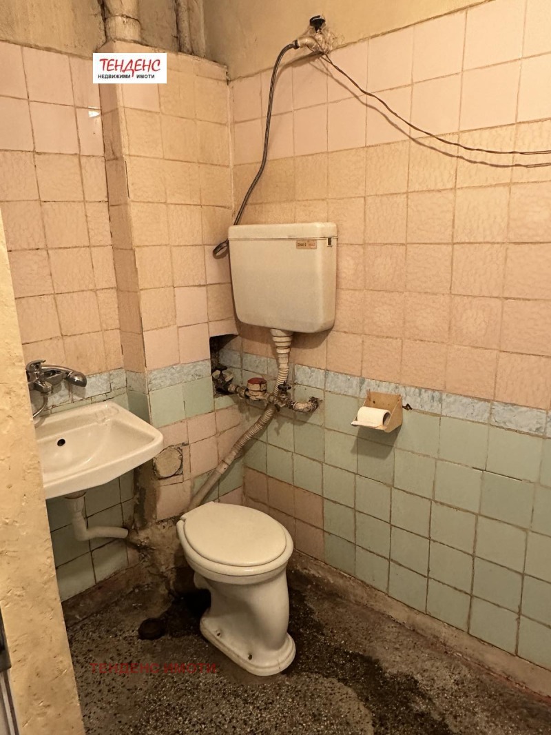 Продава  2-стаен град Кърджали , Веселчане , 65 кв.м | 92421349 - изображение [3]