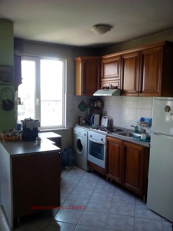 Till salu  1 sovrum Sofia , Oboristje , 68 kvm | 84994980 - bild [3]