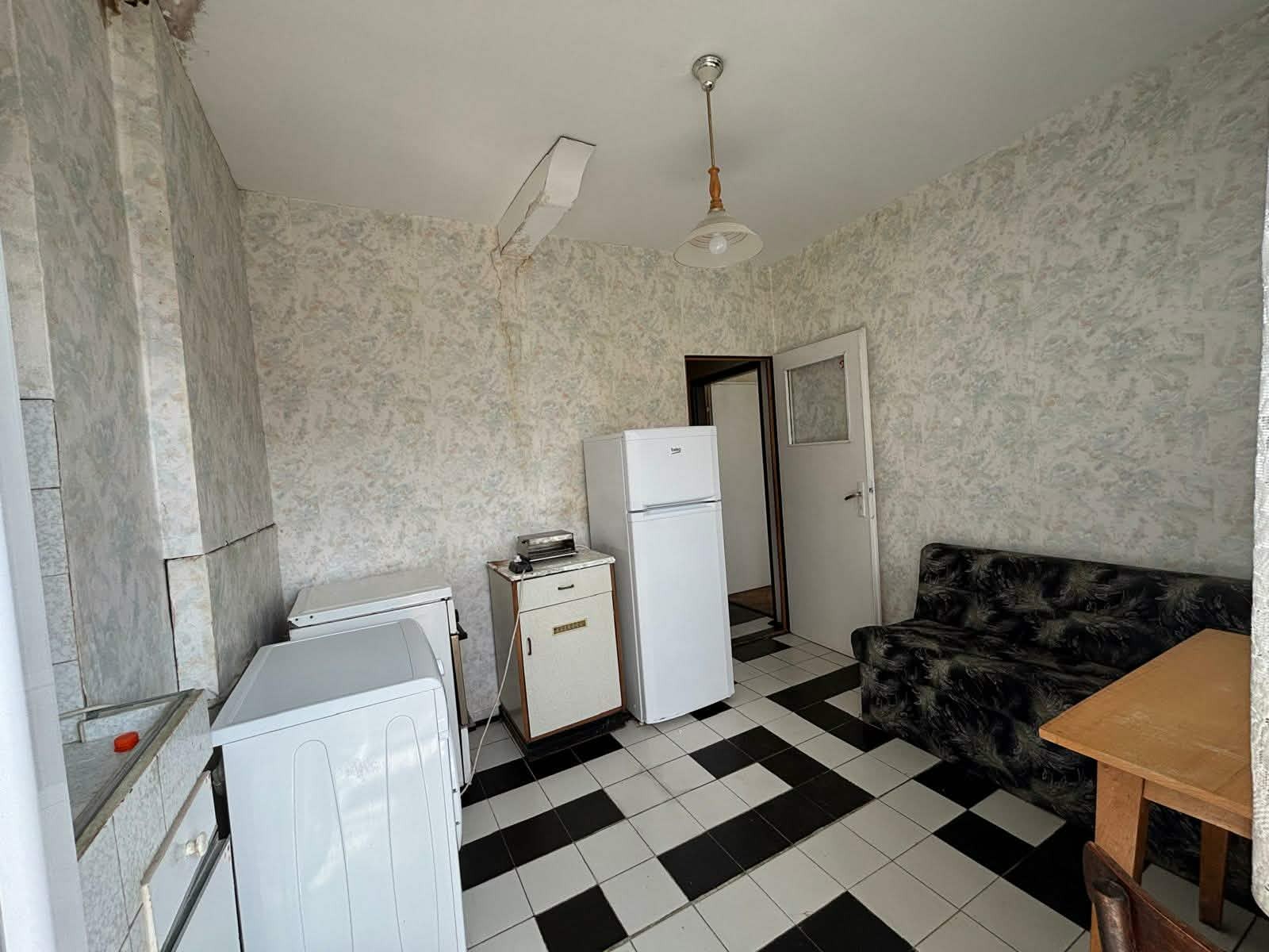 Продава 2-СТАЕН, гр. Сливен, Клуцохор, снимка 2 - Апартаменти - 53120845