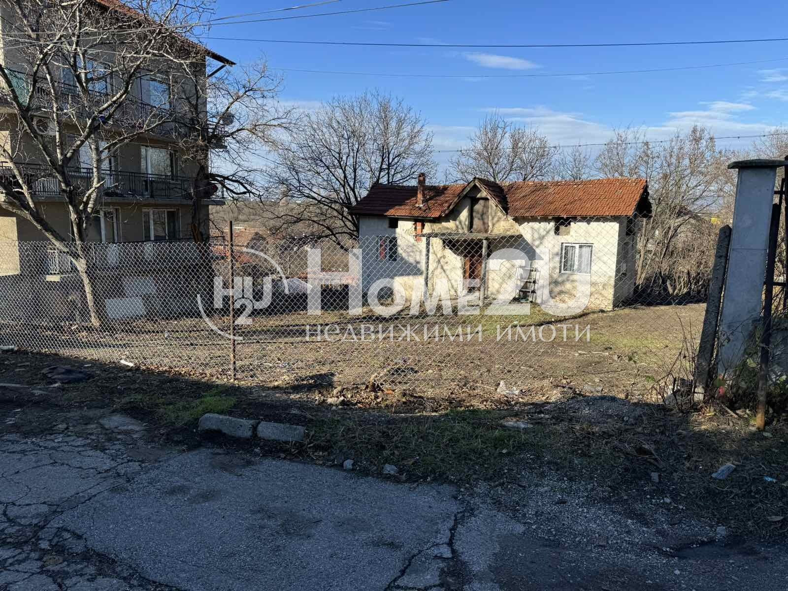 Продава КЪЩА, гр. София, Филиповци, снимка 2 - Къщи - 55610494