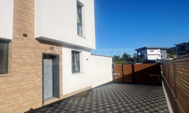 Zu verkaufen  Haus region Plowdiw , Markowo , 155 qm | 81224164 - Bild [2]