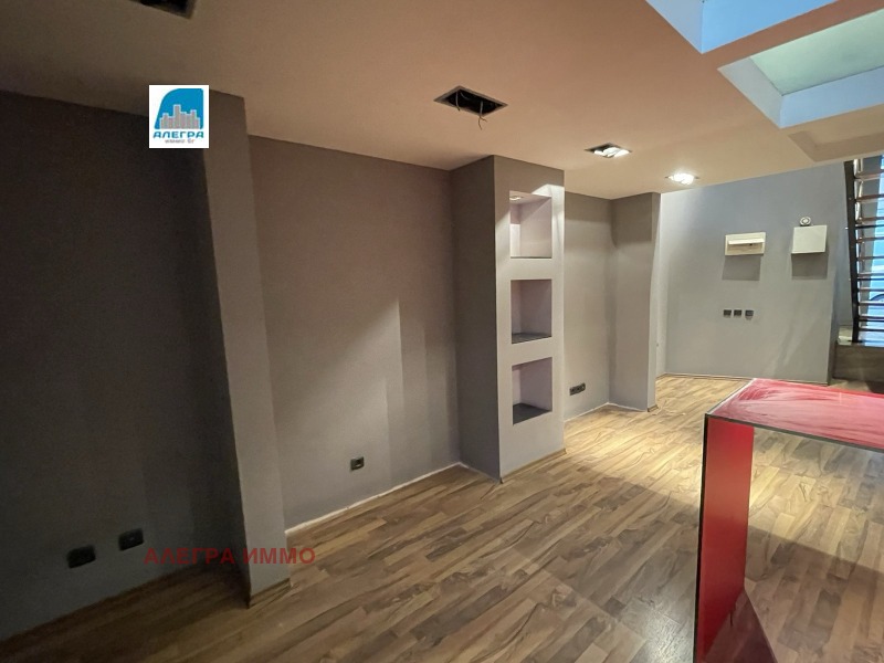 Till salu  affär Plovdiv , Centar , 240 kvm | 66998738 - bild [12]