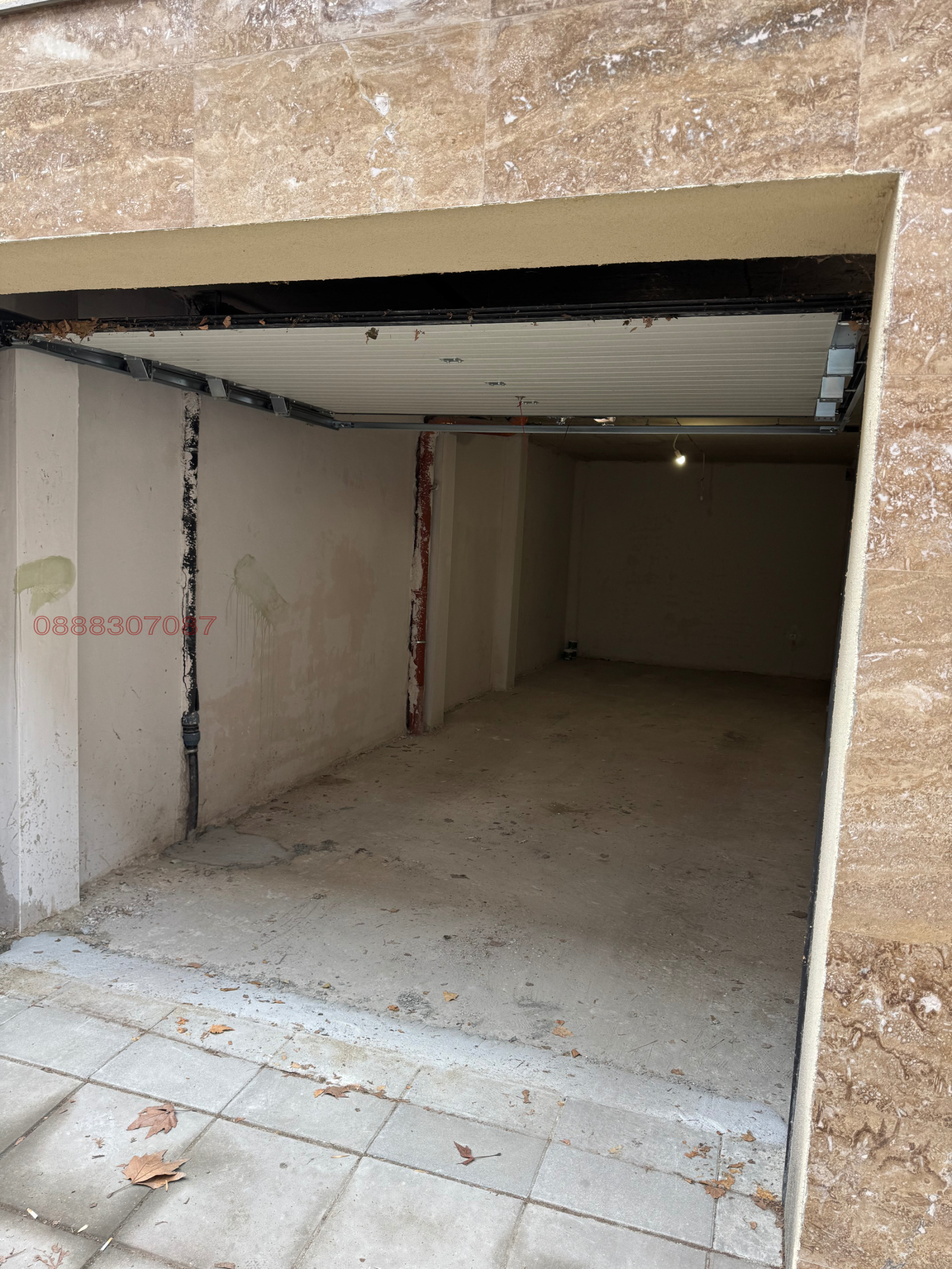 Продава ГАРАЖ, ПАРКОМЯСТО, гр. Варна, Конфуто, снимка 4 - Гаражи и паркоместа - 56091807