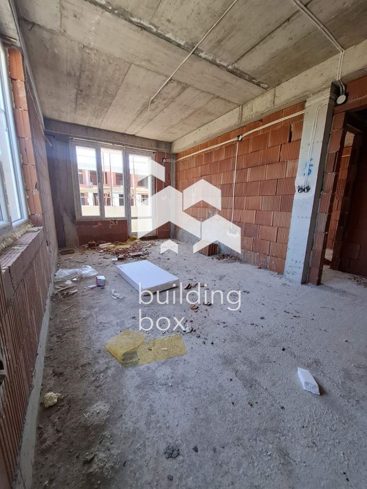 Продава  2-стаен град Пловдив , Остромила , 60 кв.м | 87097095