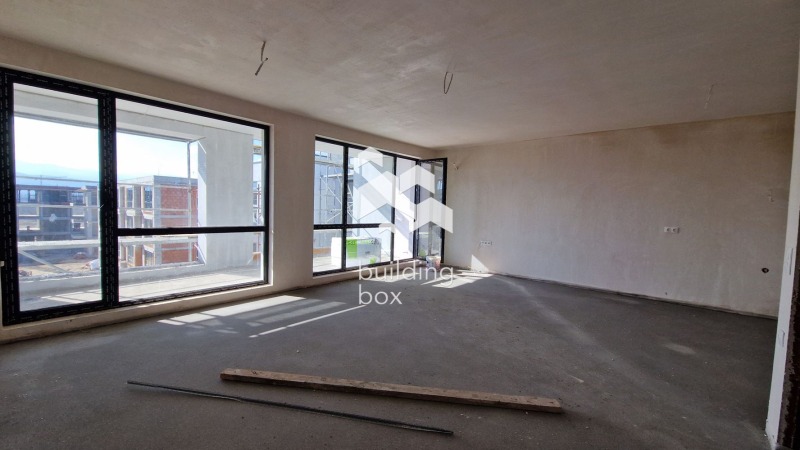 Продава  3-стаен град Пловдив , Остромила , 151 кв.м | 40729571
