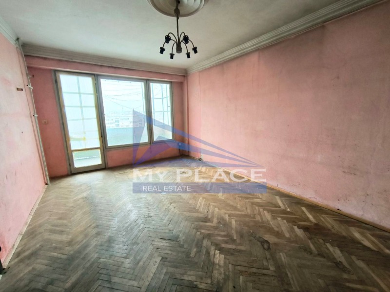 Продава 3-СТАЕН, гр. Шумен, Добруджански, снимка 2 - Апартаменти - 53209660