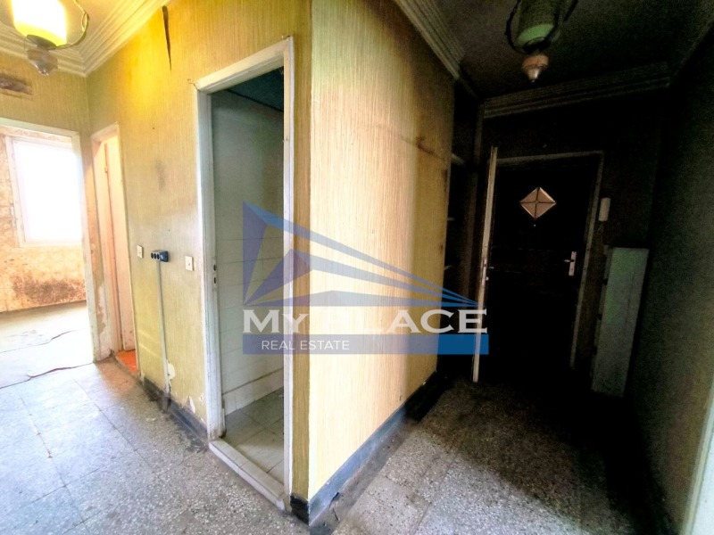 Продава 3-СТАЕН, гр. Шумен, Добруджански, снимка 7 - Апартаменти - 53209660