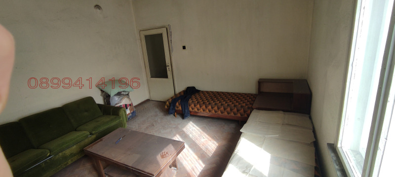 Продава ЕТАЖ ОТ КЪЩА, гр. Шумен, Пожарната, снимка 9 - Етаж от къща - 52778971