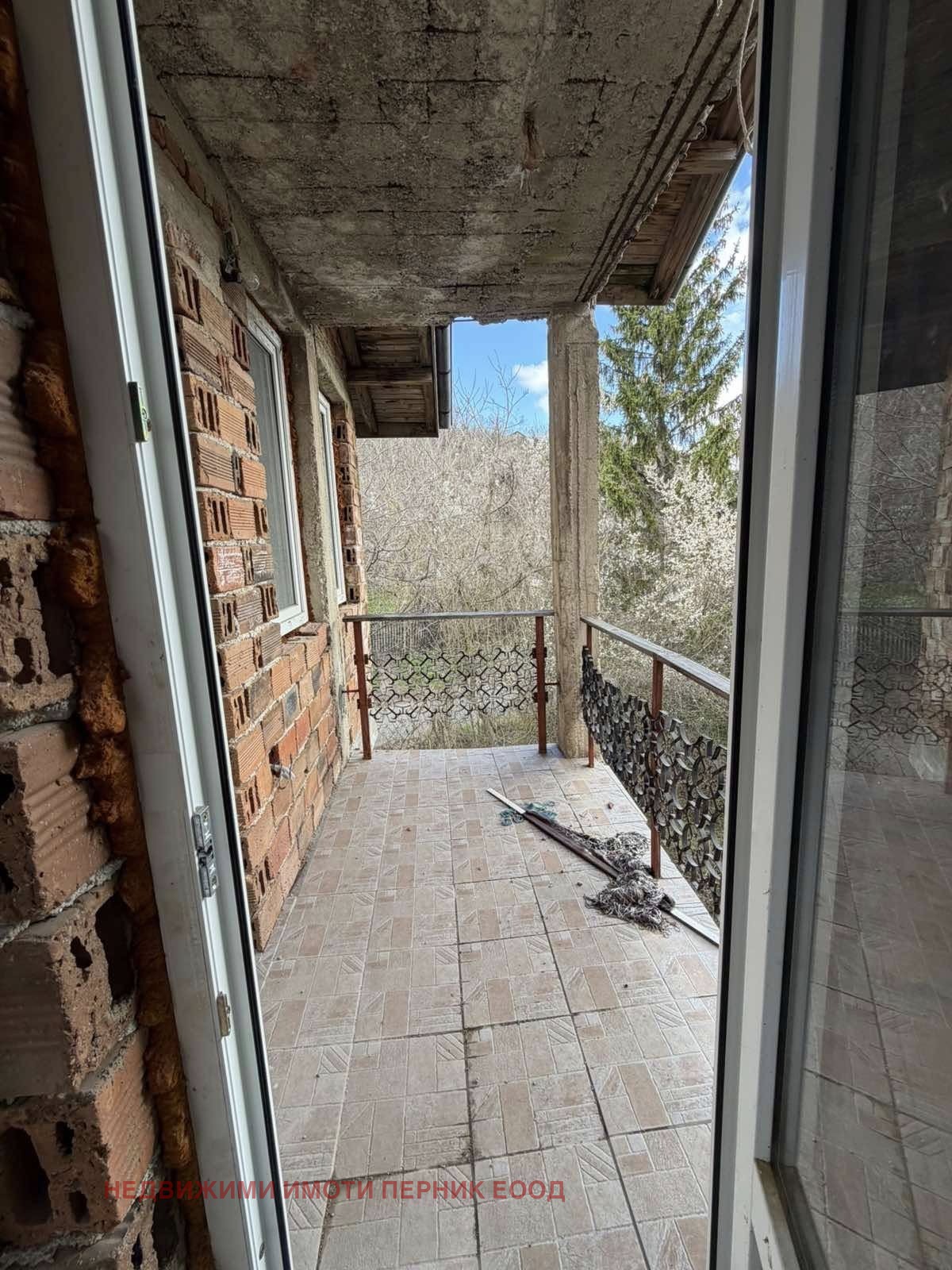 Продава КЪЩА, с. Радибош, област Перник, снимка 6 - Къщи - 54128881