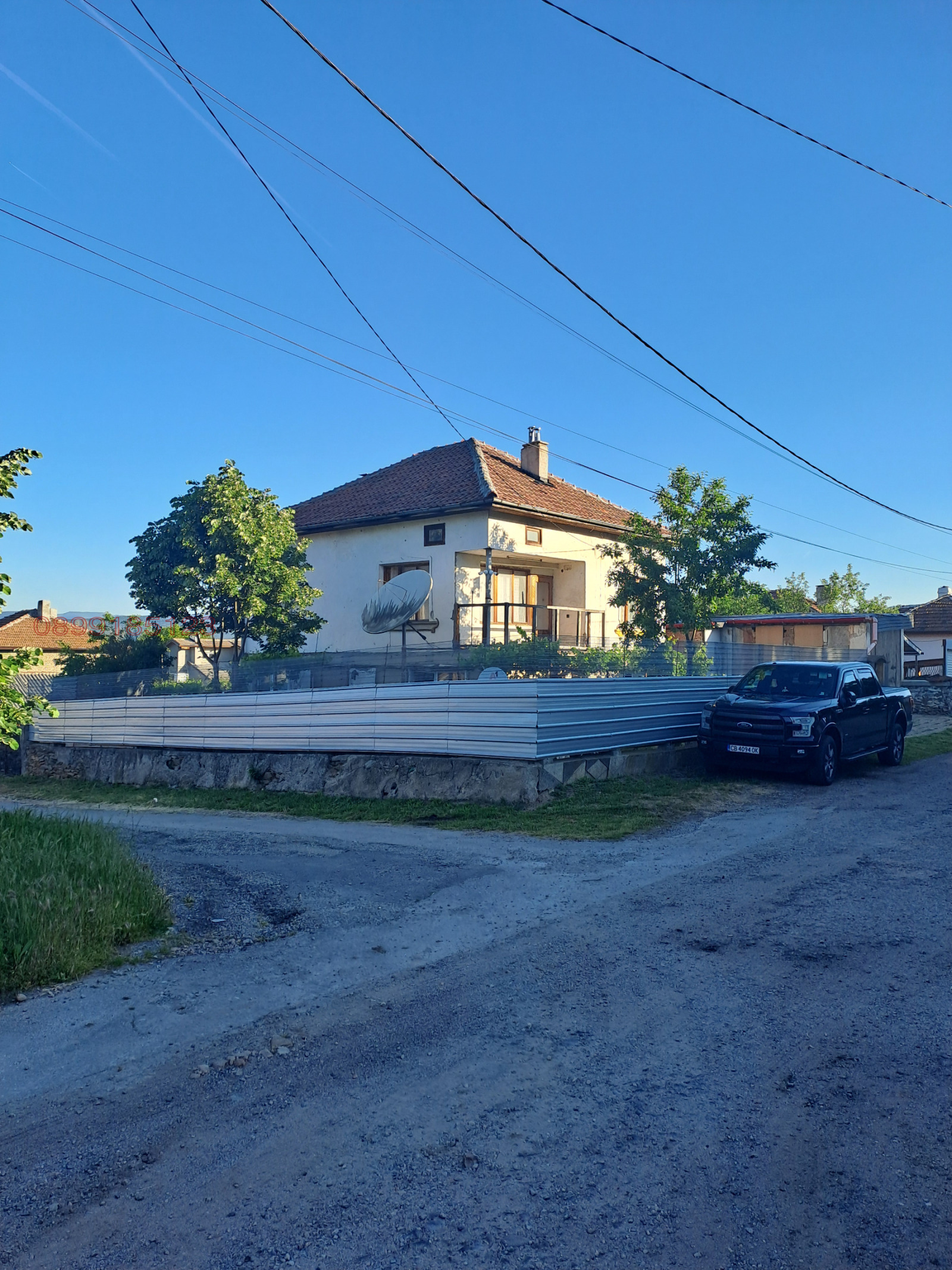 Продава КЪЩА, с. Долно Камарци, област София област