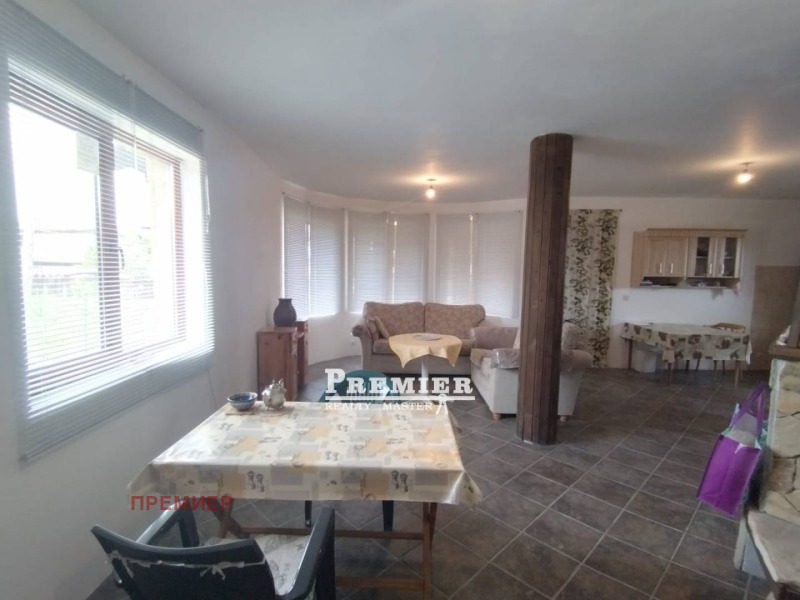 Te koop  Huis regio Boergas , Bata , 155 m² | 77586367 - afbeelding [2]