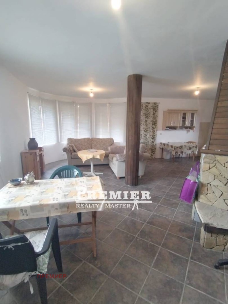 Te koop  Huis regio Boergas , Bata , 155 m² | 77586367 - afbeelding [12]